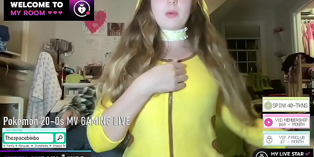 blonde,slut,twerk,webcam
